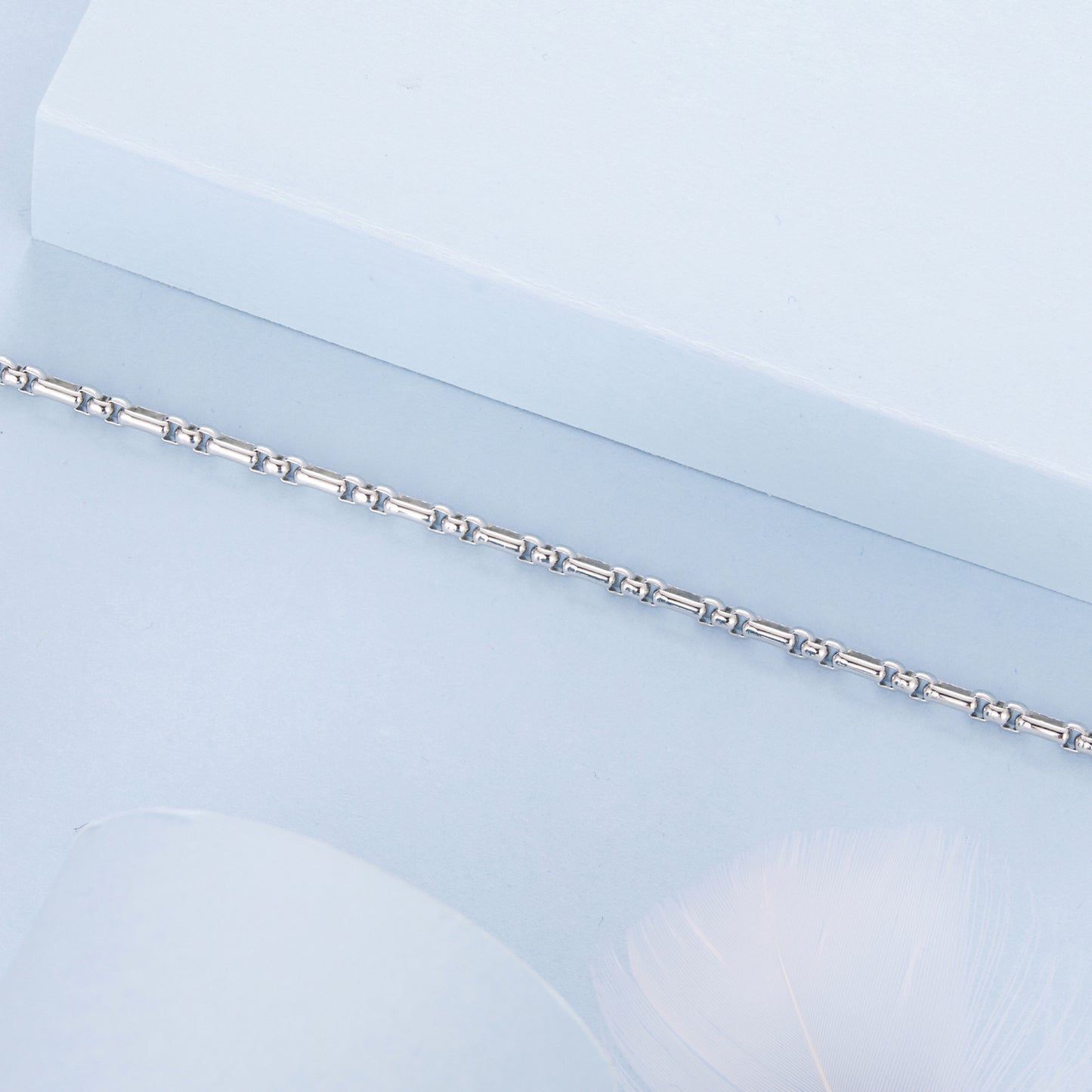Round Box Chain Bracelet