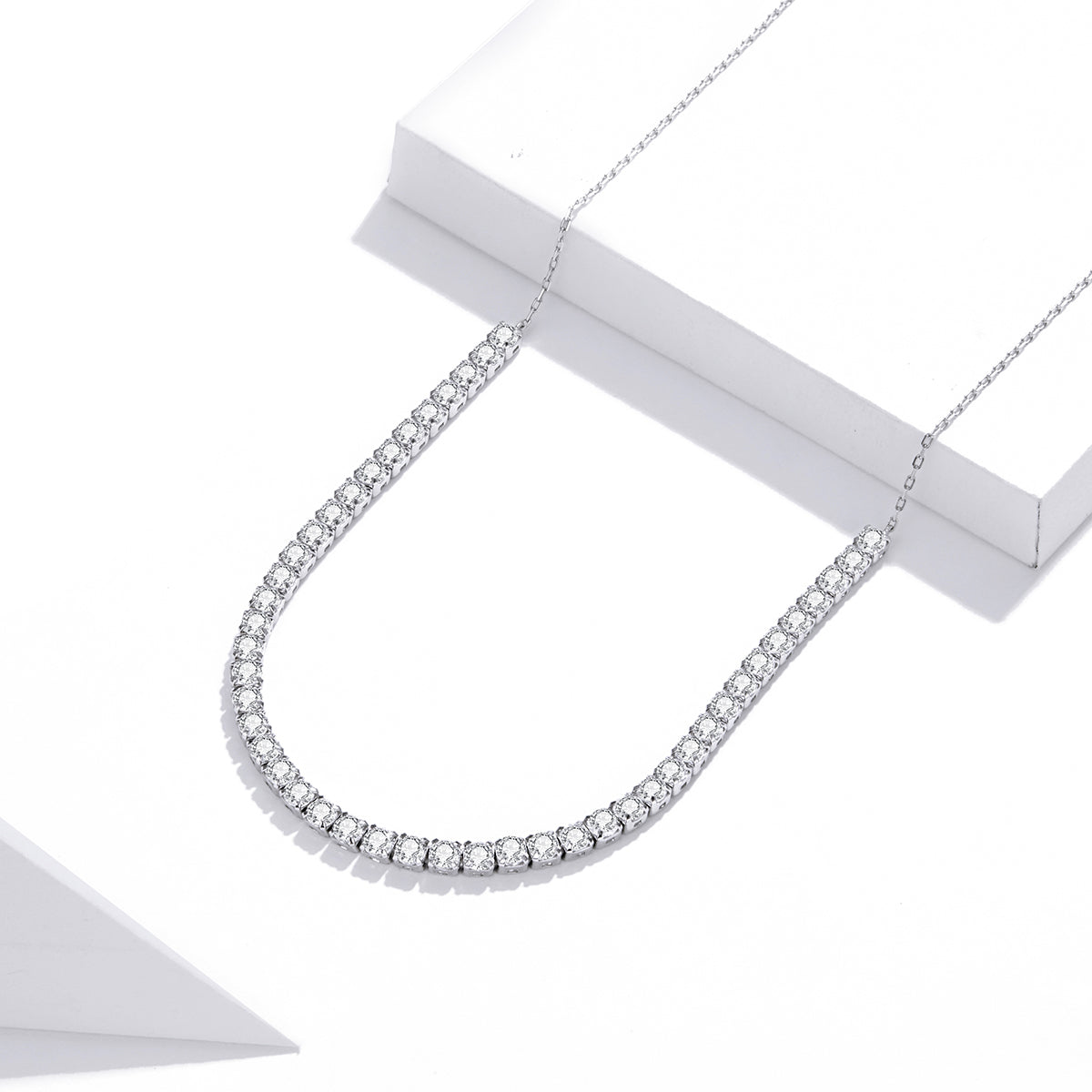 Shimmering Collarbone Necklace