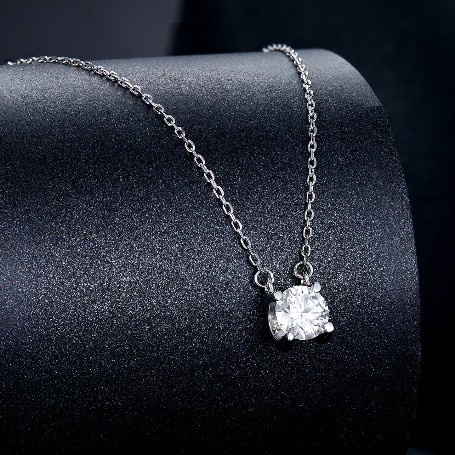Luxurious Moissanite Necklace