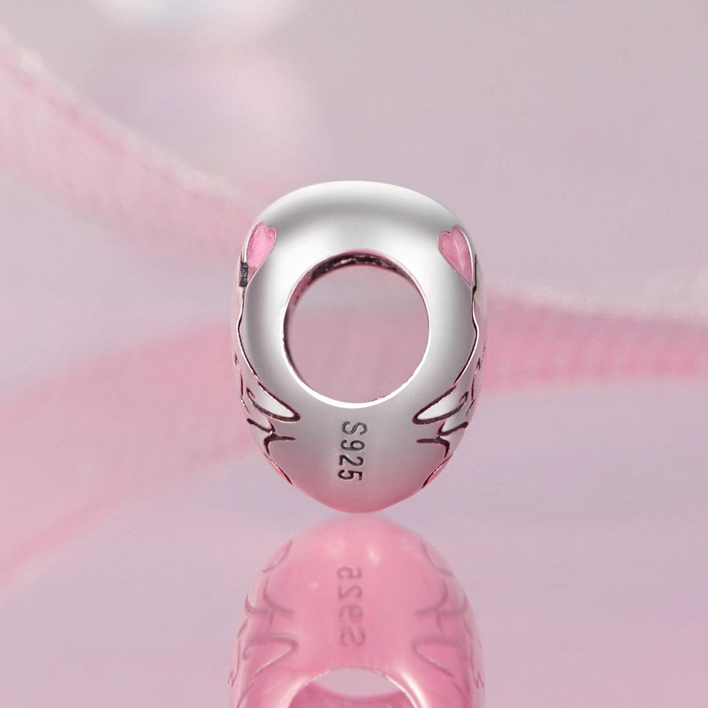 Kissing Heart Charm