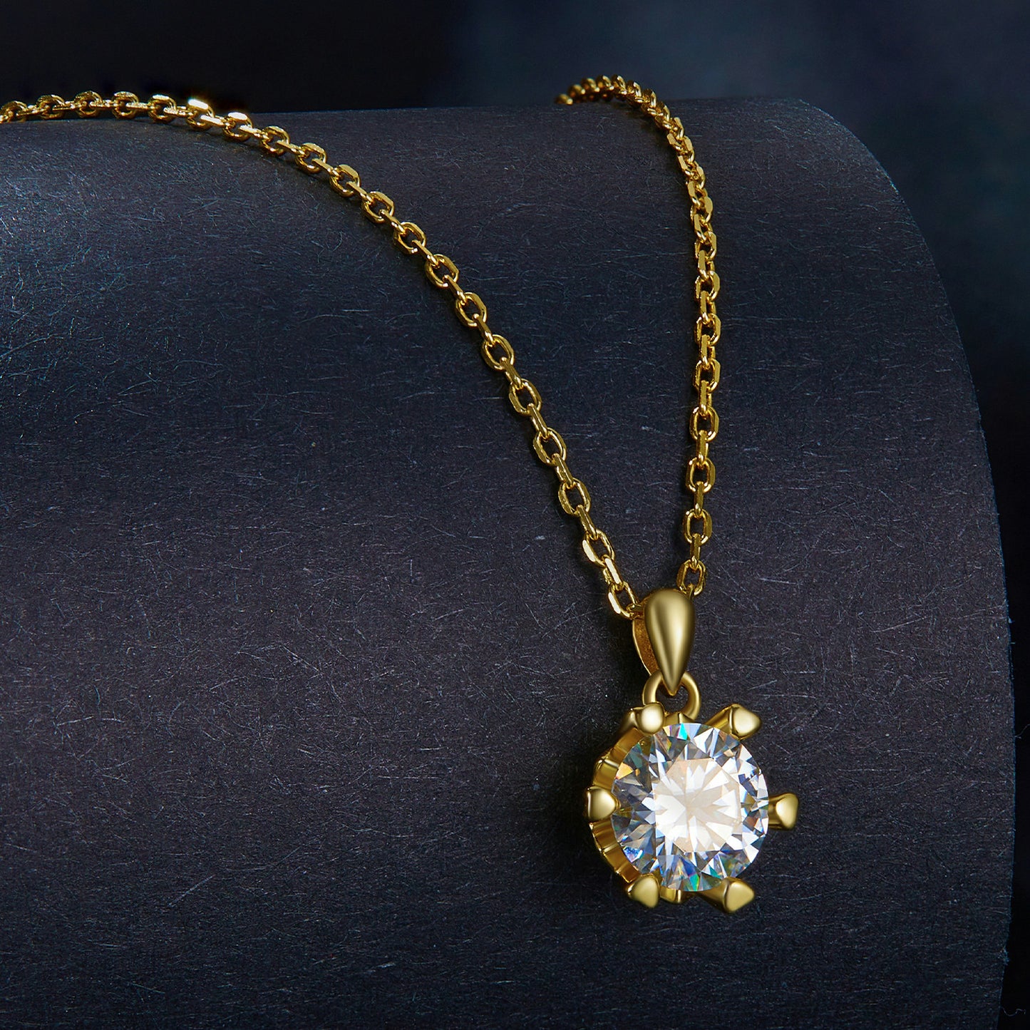 Luxurious Moissanite Necklace