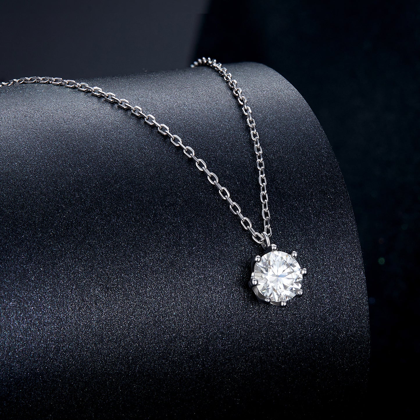 Sparkling Moissanite Necklace