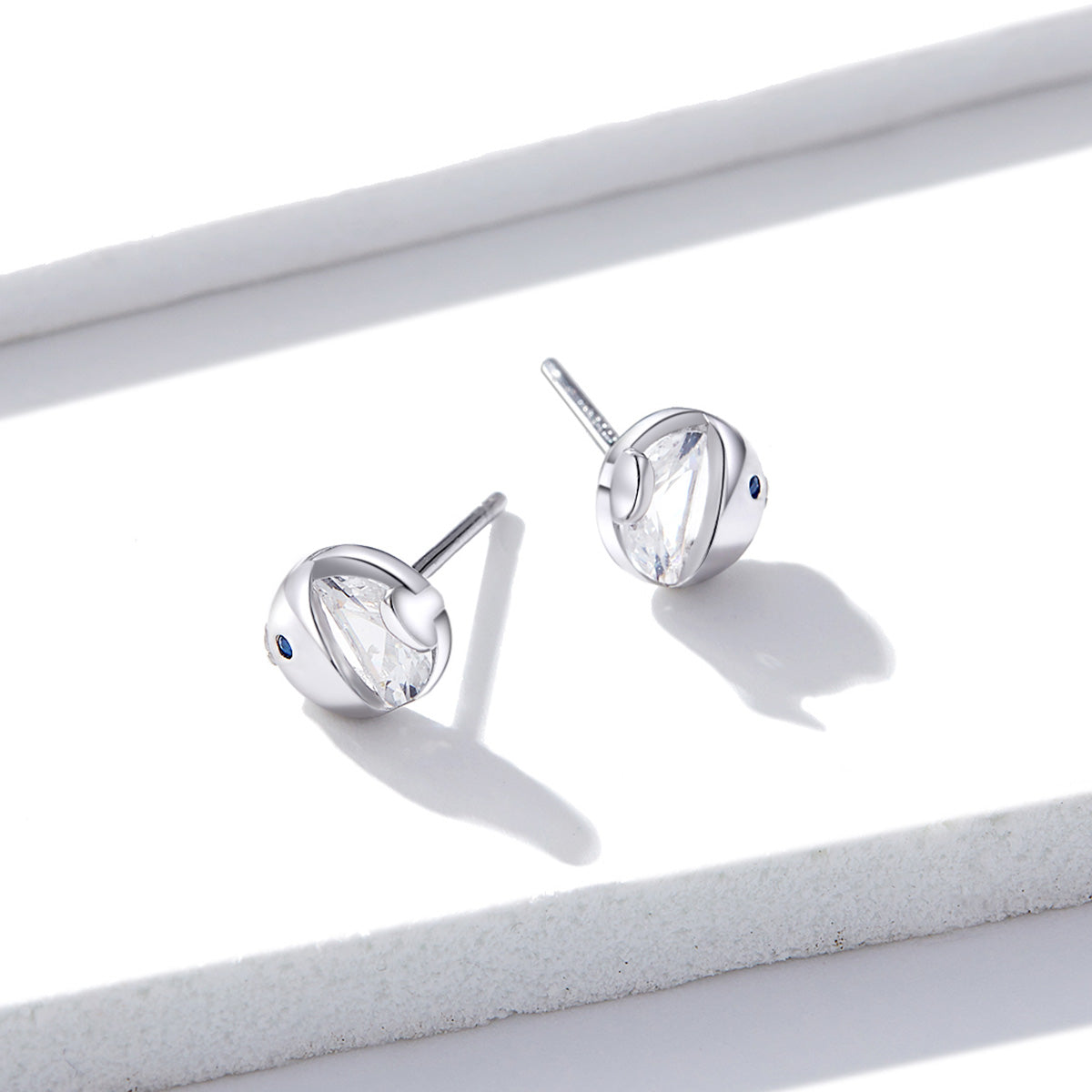 Kissing Fish Stud Earrings