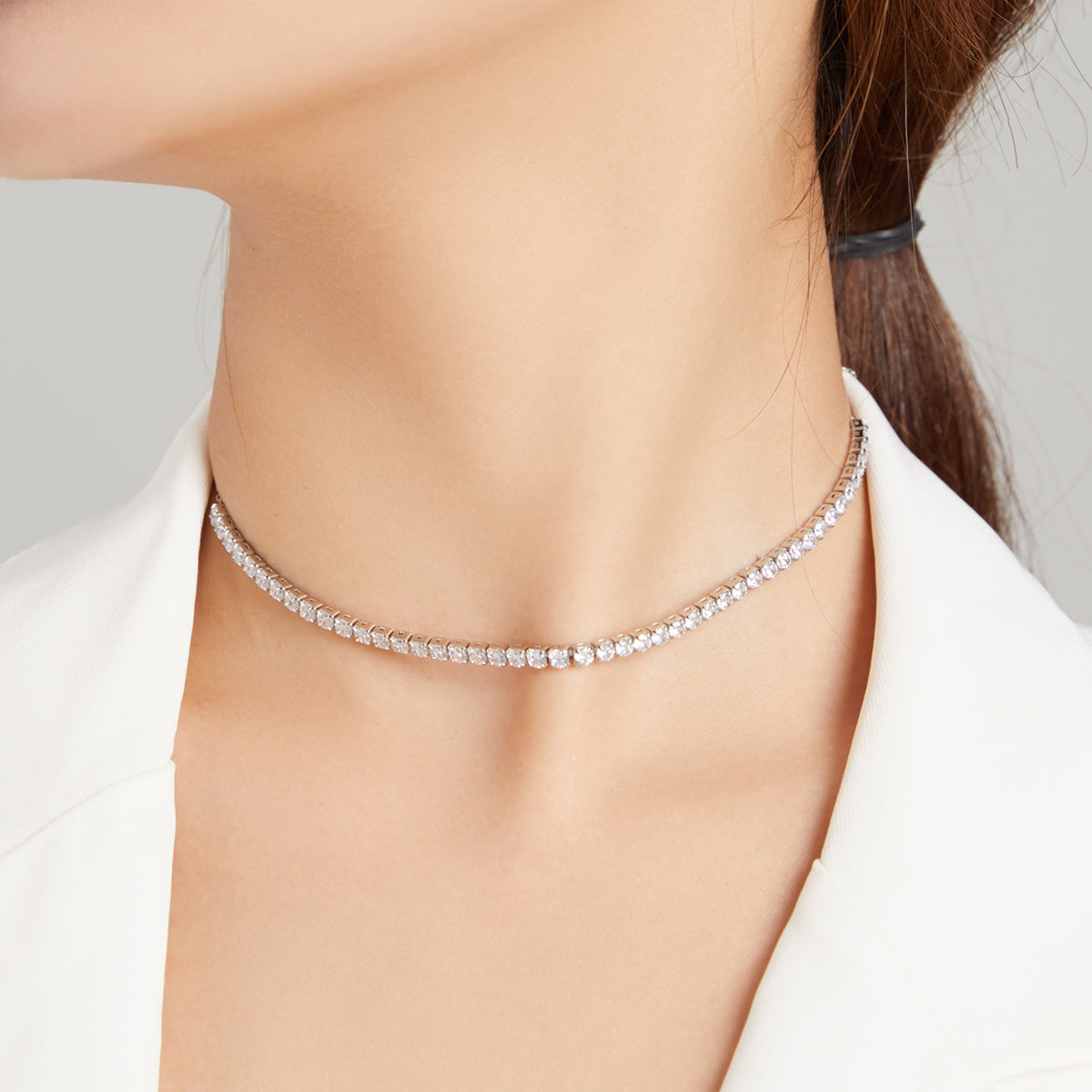 Shimmering Collarbone Necklace