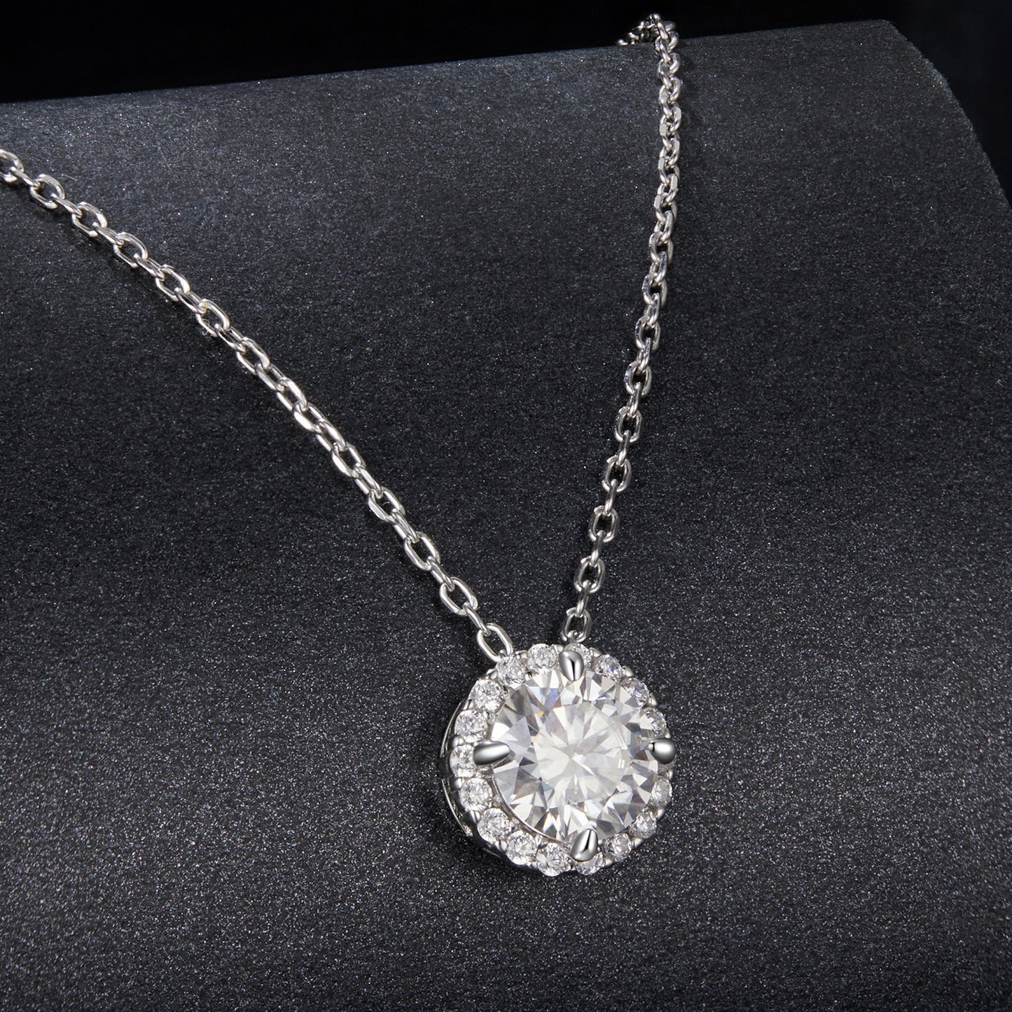 0.5 Carat Sparkling Moissanite Necklace