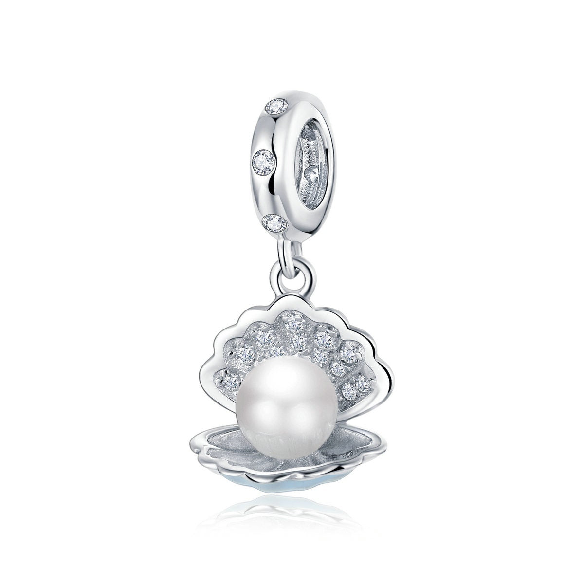 Pearl Mussel Charm