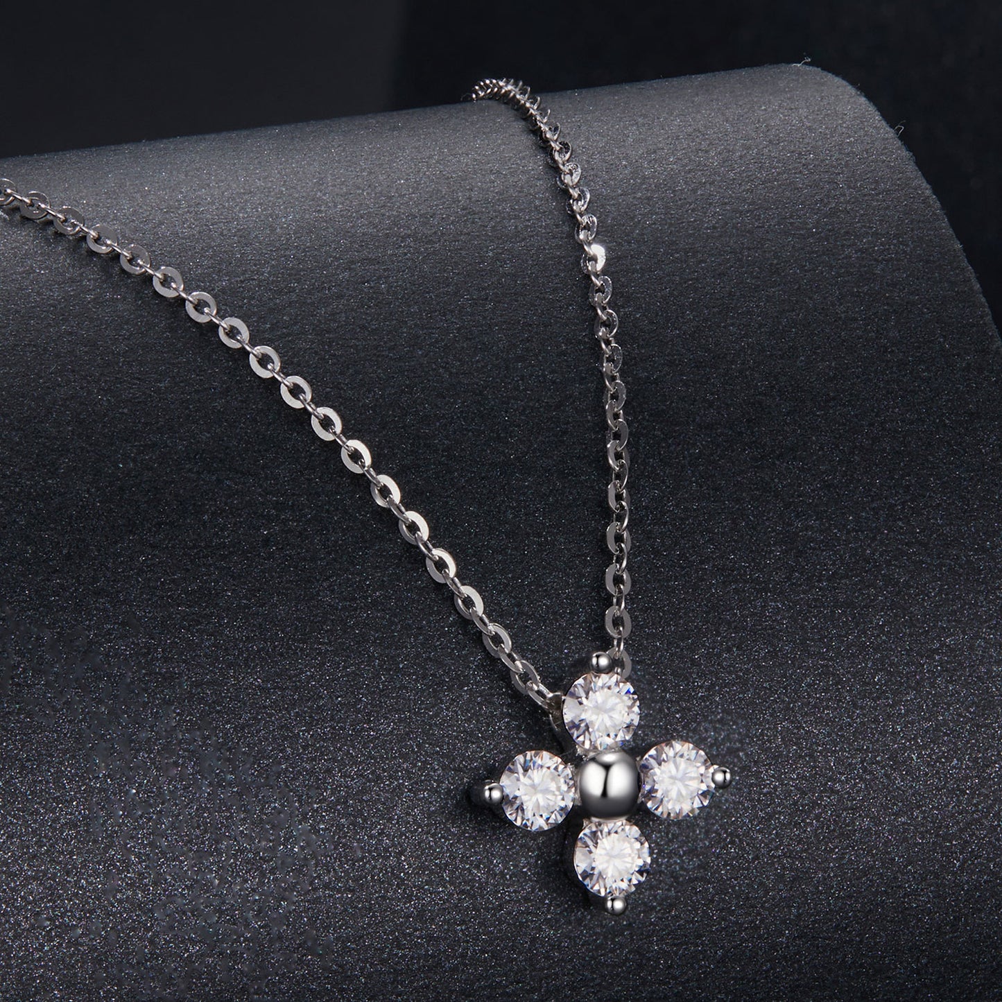 Clover Moissanite Necklace