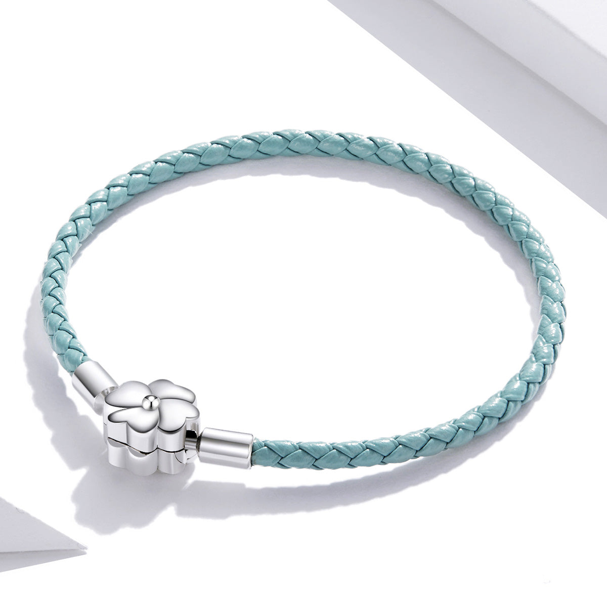Gradient Clover Leather Basic Bracelet