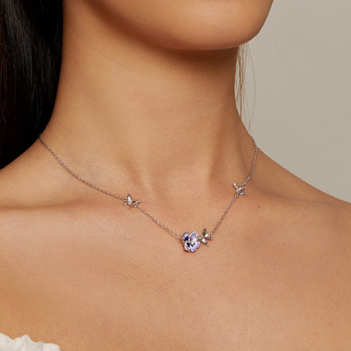 Adjustable Viola Flower Necklace