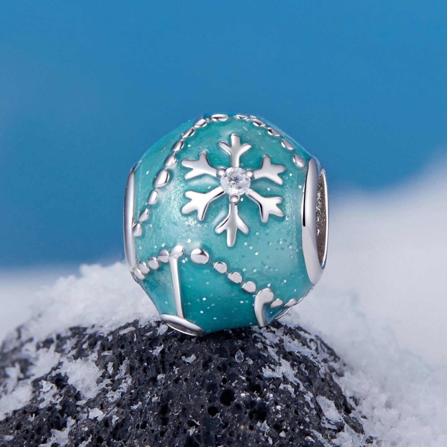 Snowflake Charm,