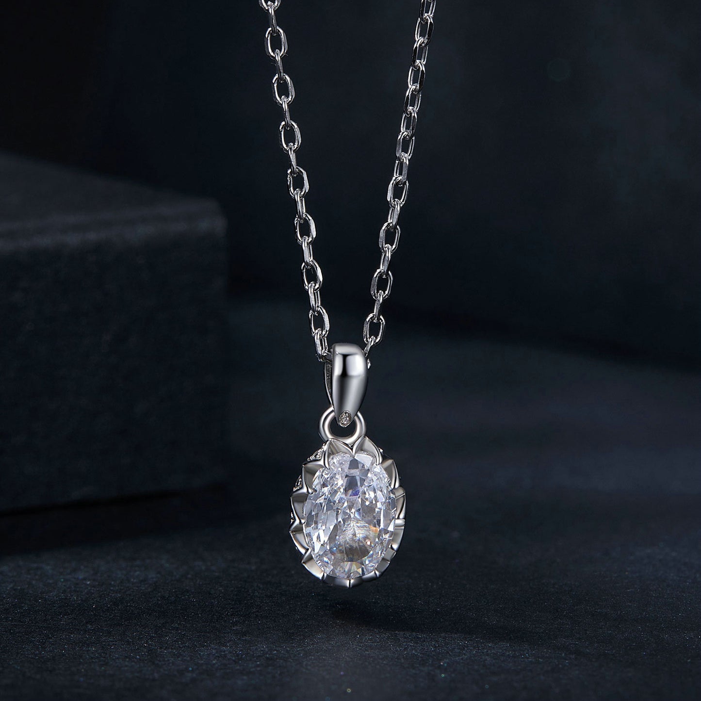 Brilliant 1ct Moissanite Necklace