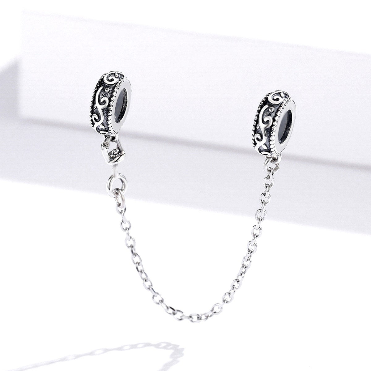 Classical Vine Safety Chain Charm