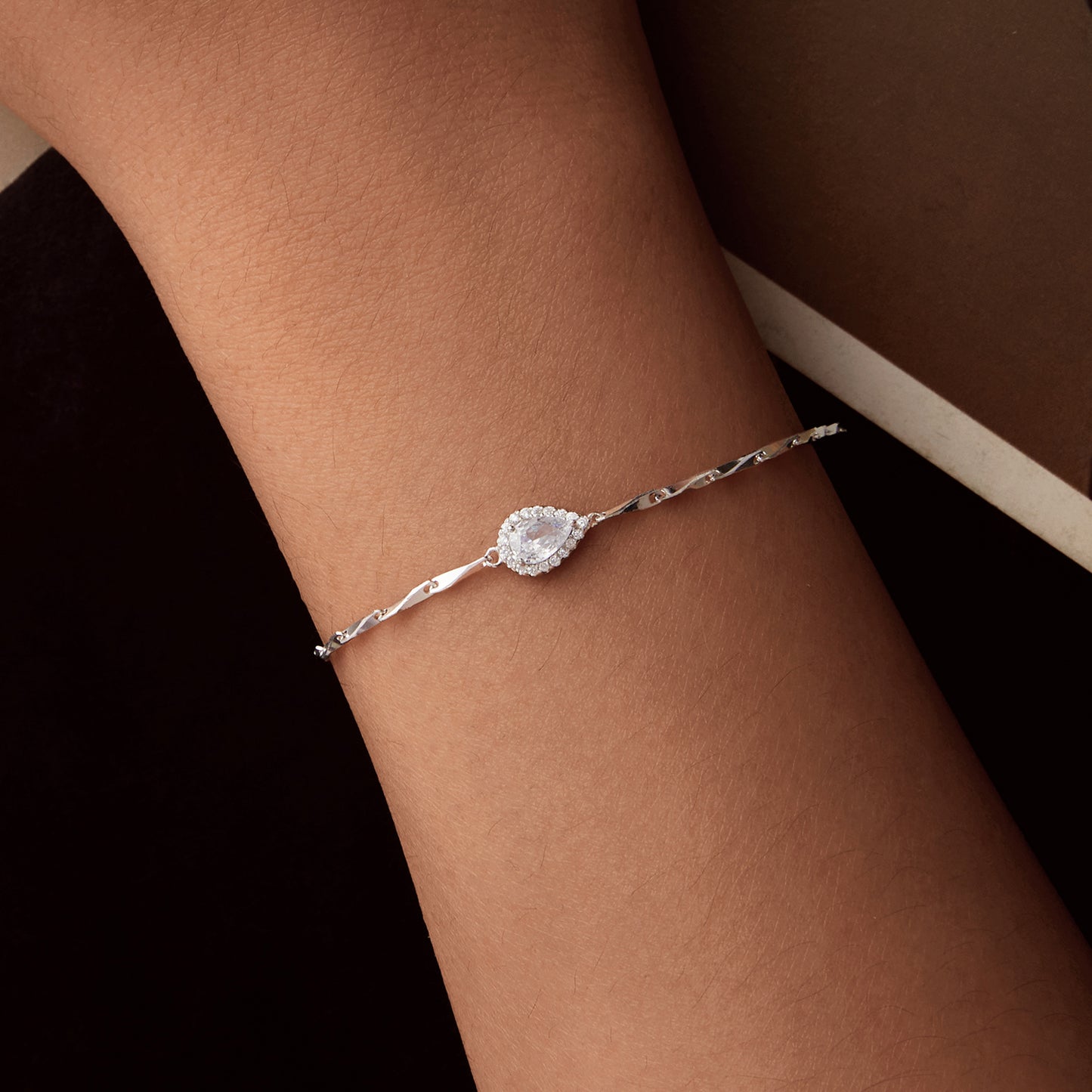 Sparkling Teardrop Bracelet