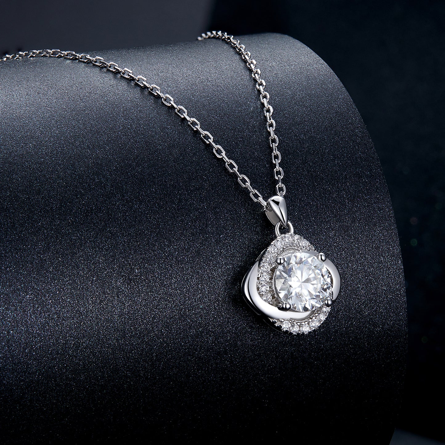 Sparkling Moissanite Necklace