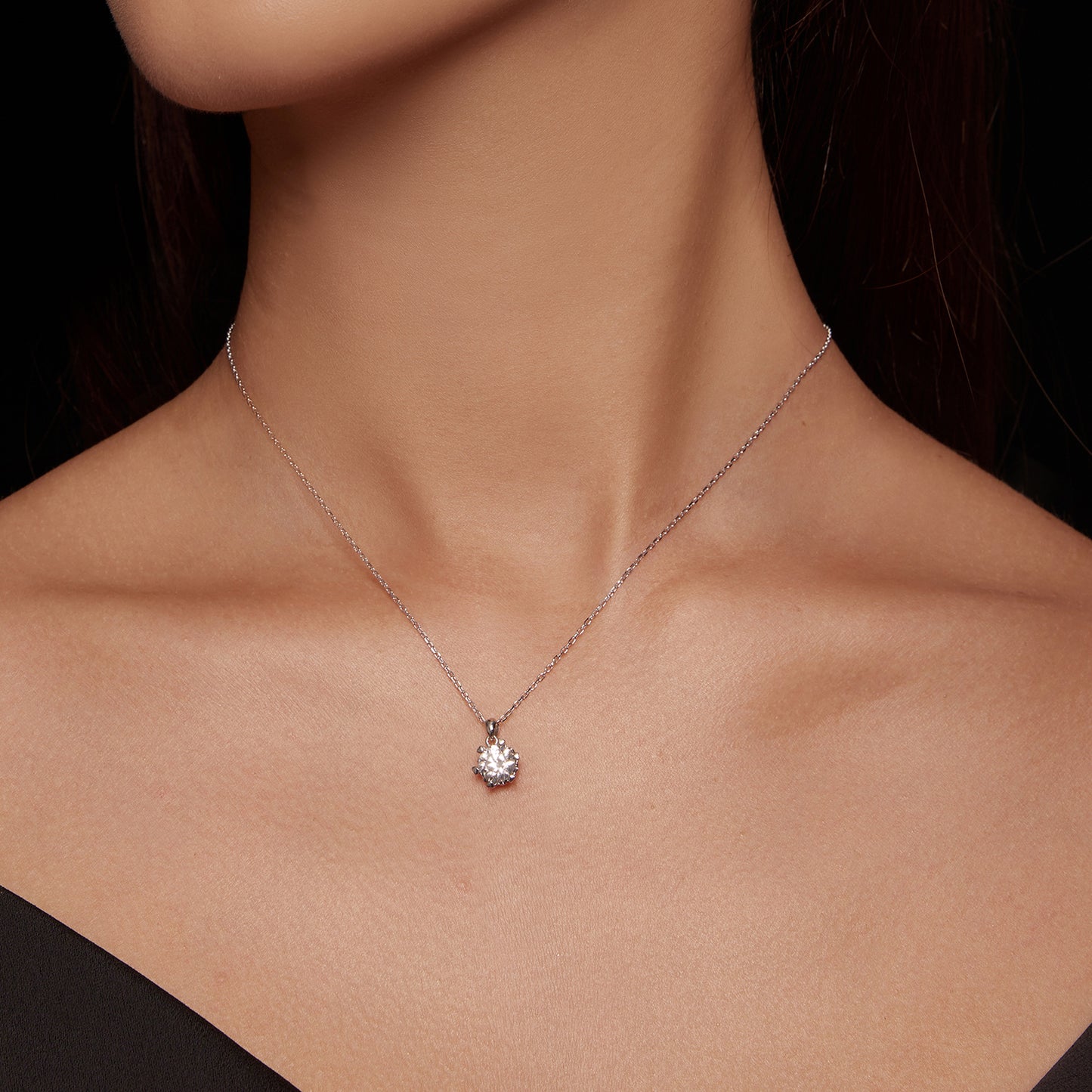 Luxurious Moissanite Necklace