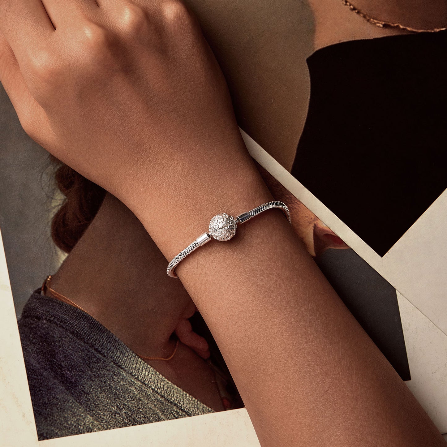 Vintage Pattern Basic Bracelet
