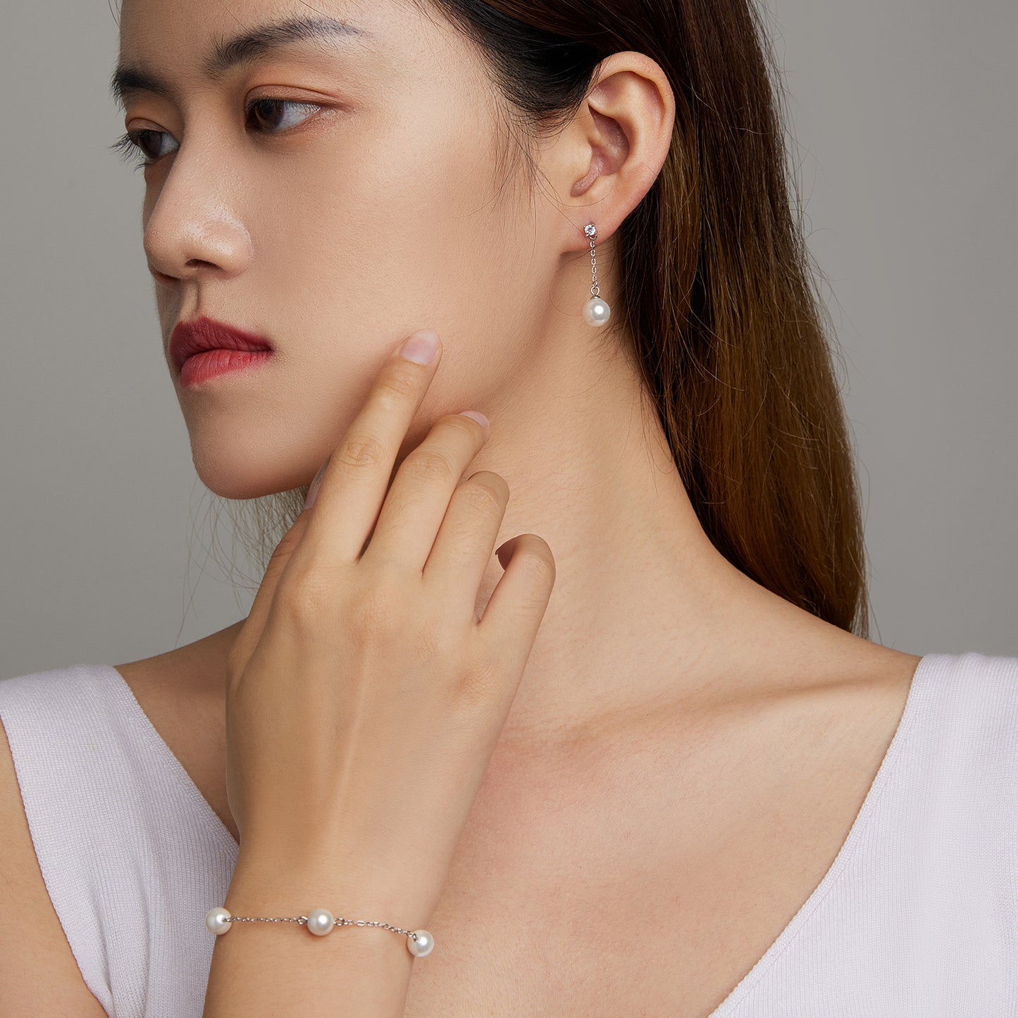 Minimalist Pearl Bracelet