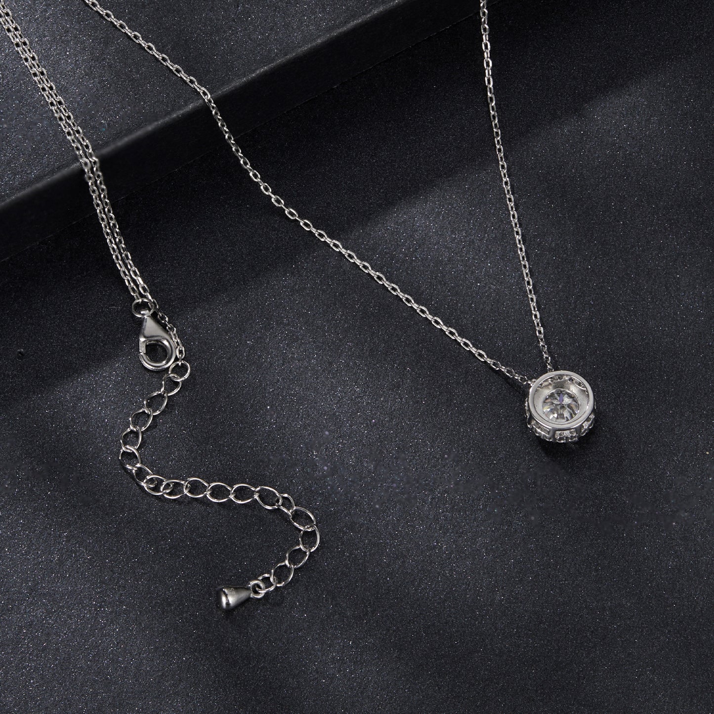 1 Carat Shimmering Moissanite Necklace