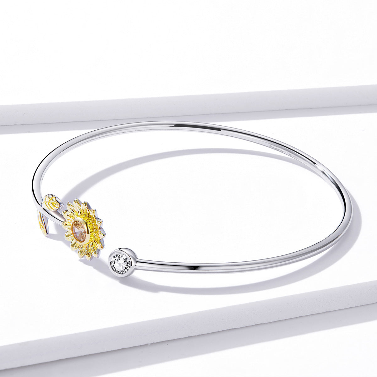 Fresh Daisy Bracelet