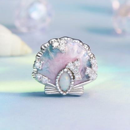 Dreamy Shell Charm