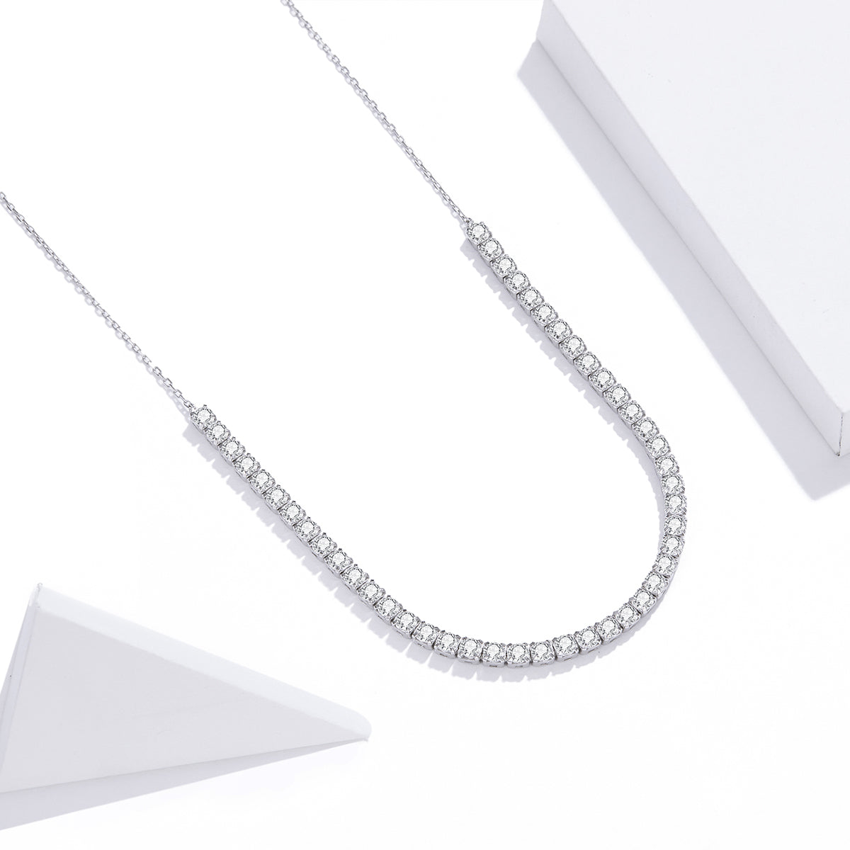 Shimmering Collarbone Necklace