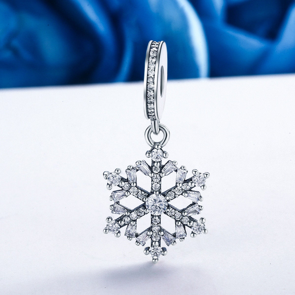 Christmas Theme Snowflakes Charm