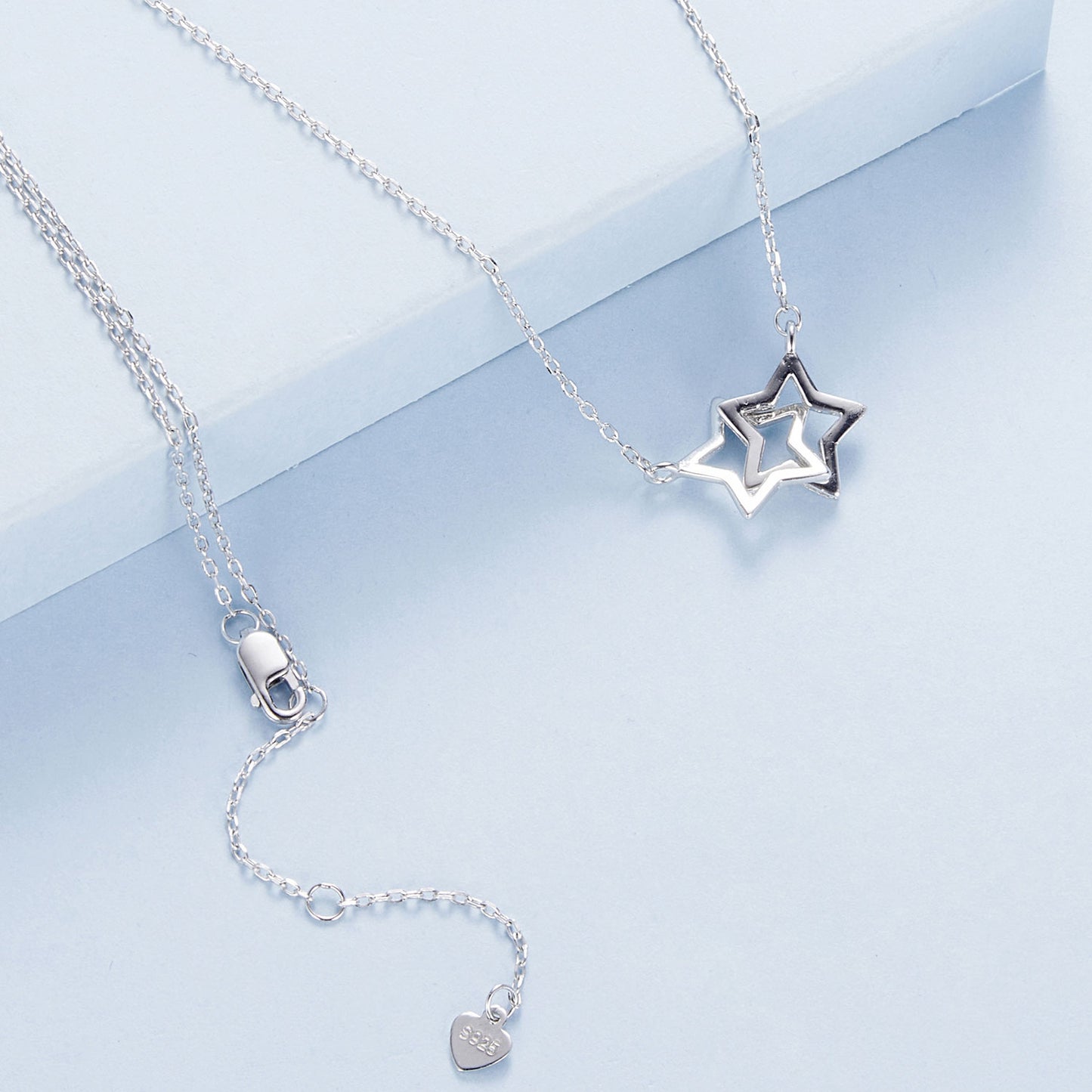 Dangling Star Light Necklace