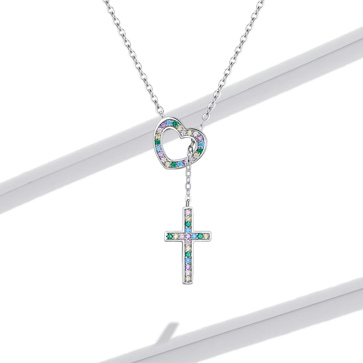 Heart-shaped Pendant Necklace