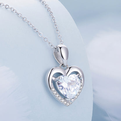 Heart-shaped White Zircon Necklace