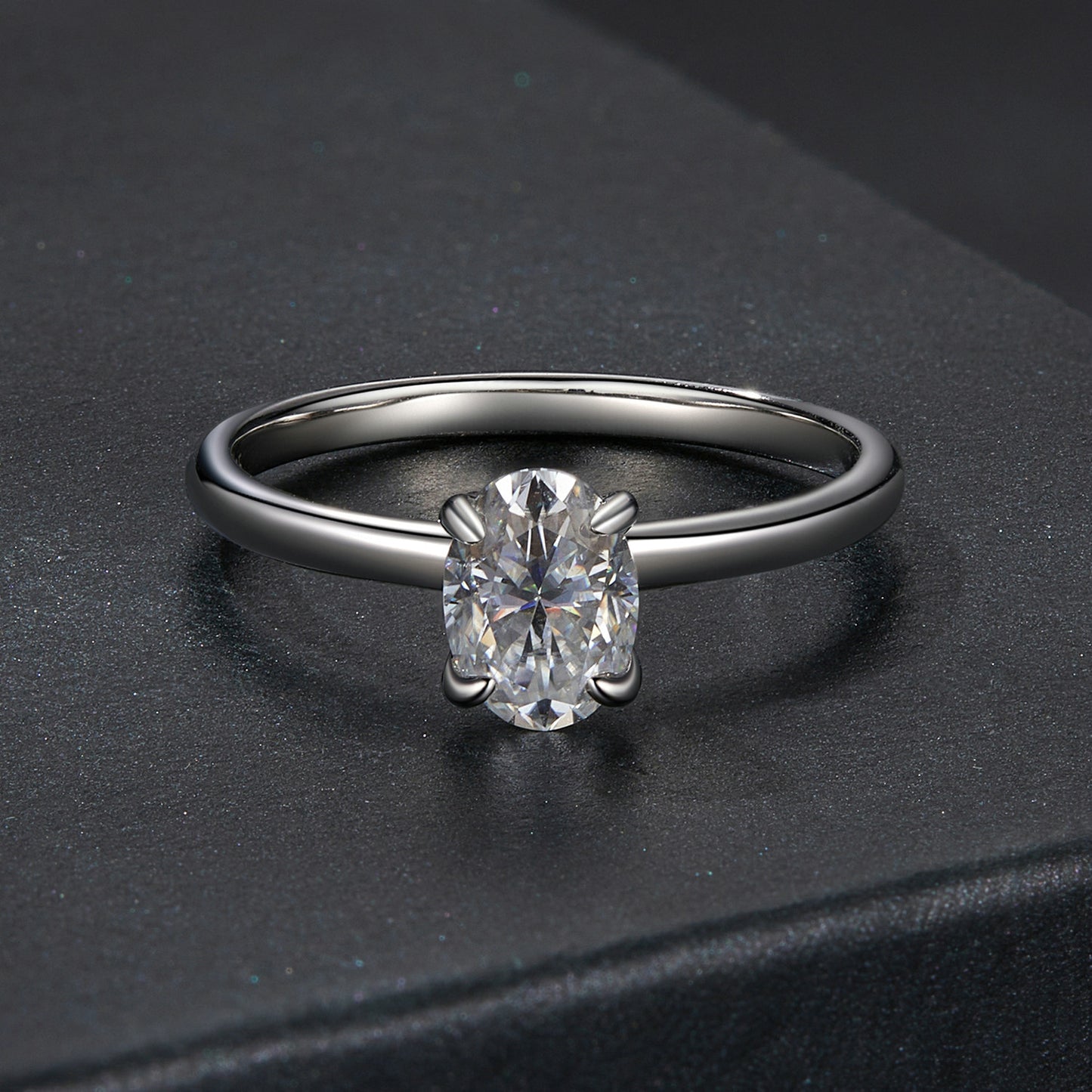1 Carat Moissanite Ring
