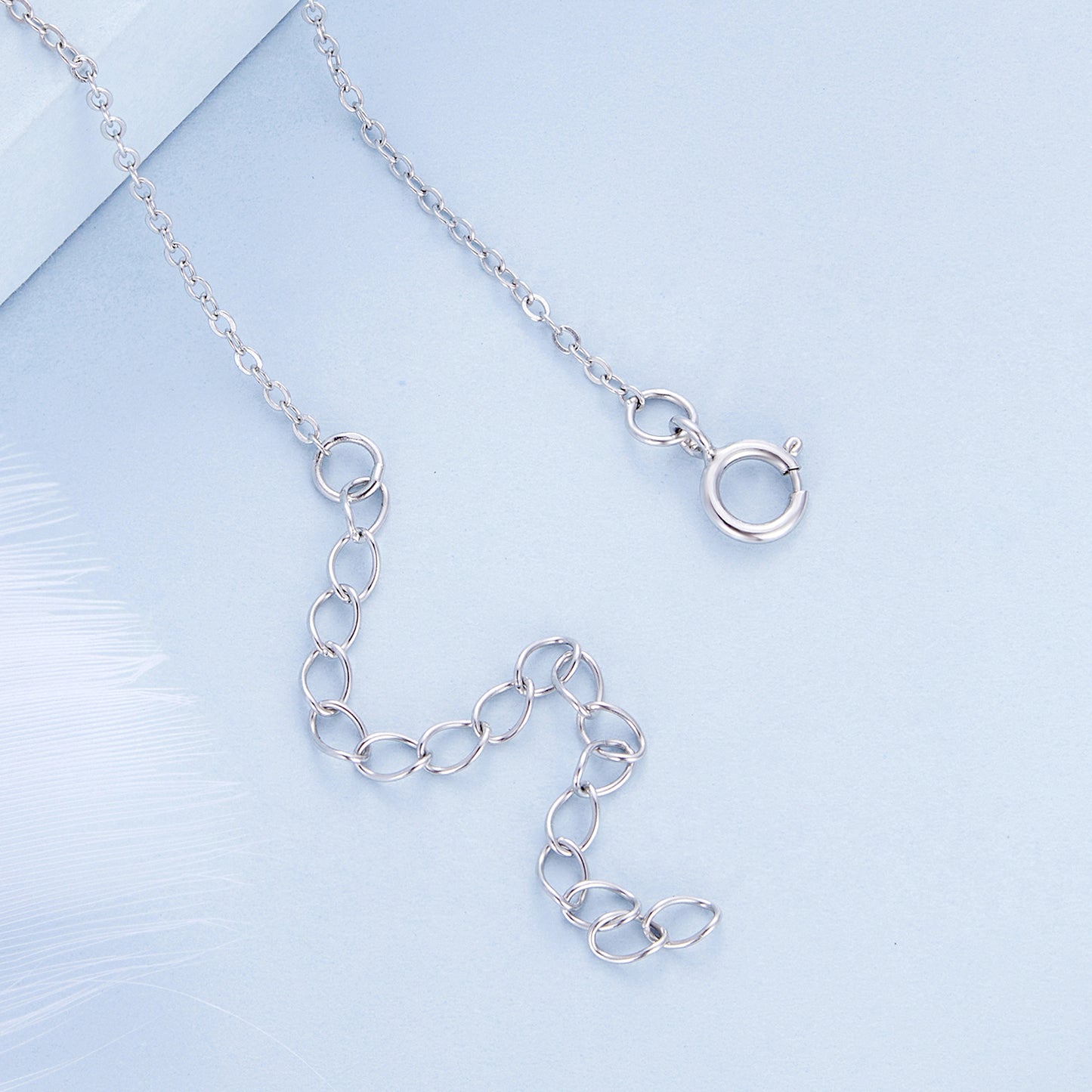 Heart-shaped White Zircon Necklace