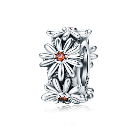 The Daisy Spacer Charm