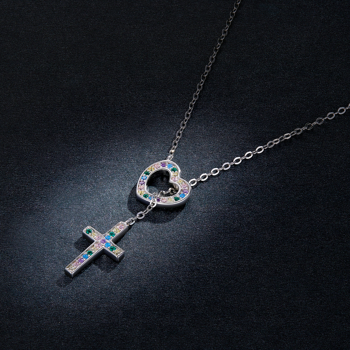 Heart-shaped Pendant Necklace