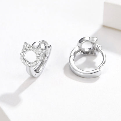 Compact Feline-Inspired Clip-On Earrings