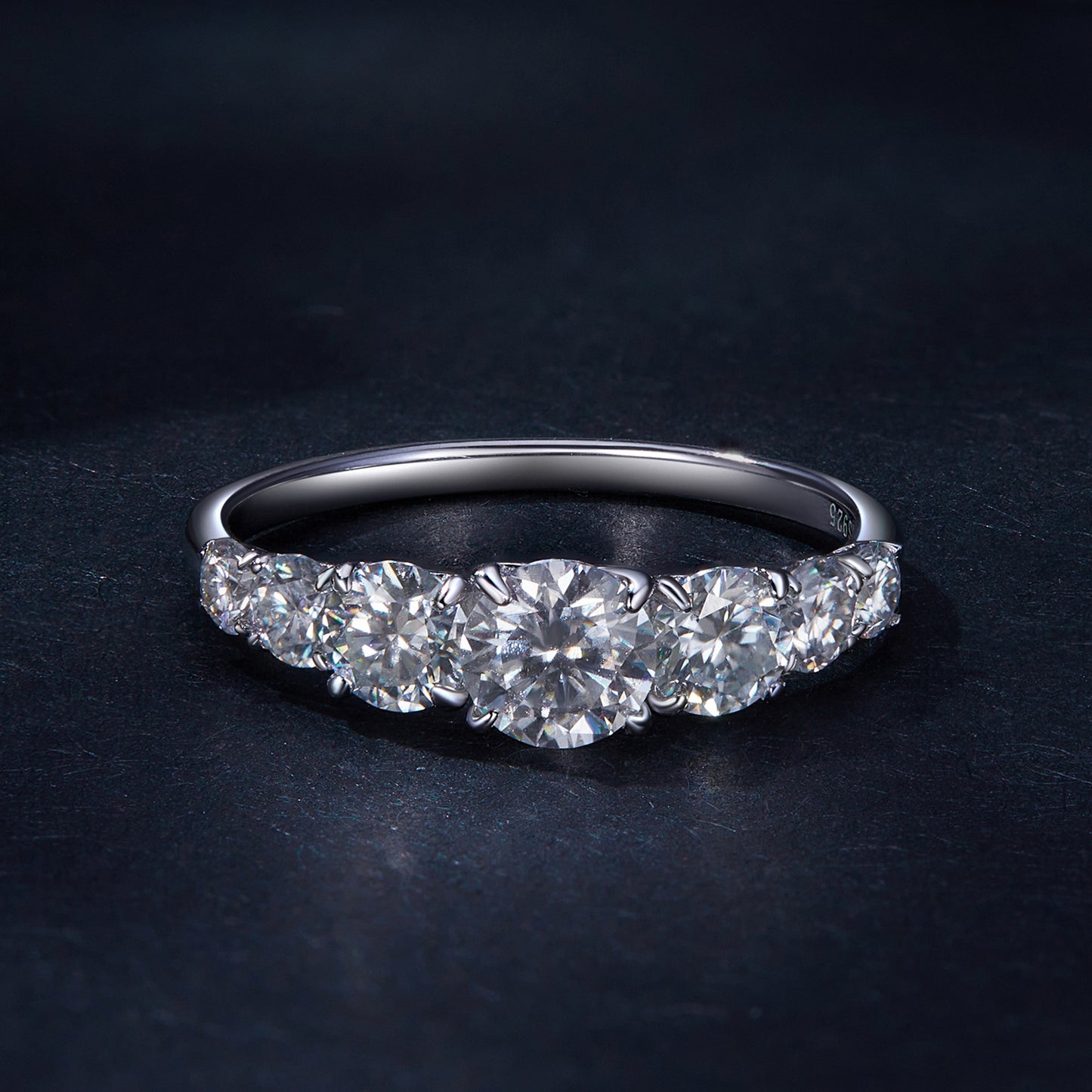 Sparkling Moissanite Ring