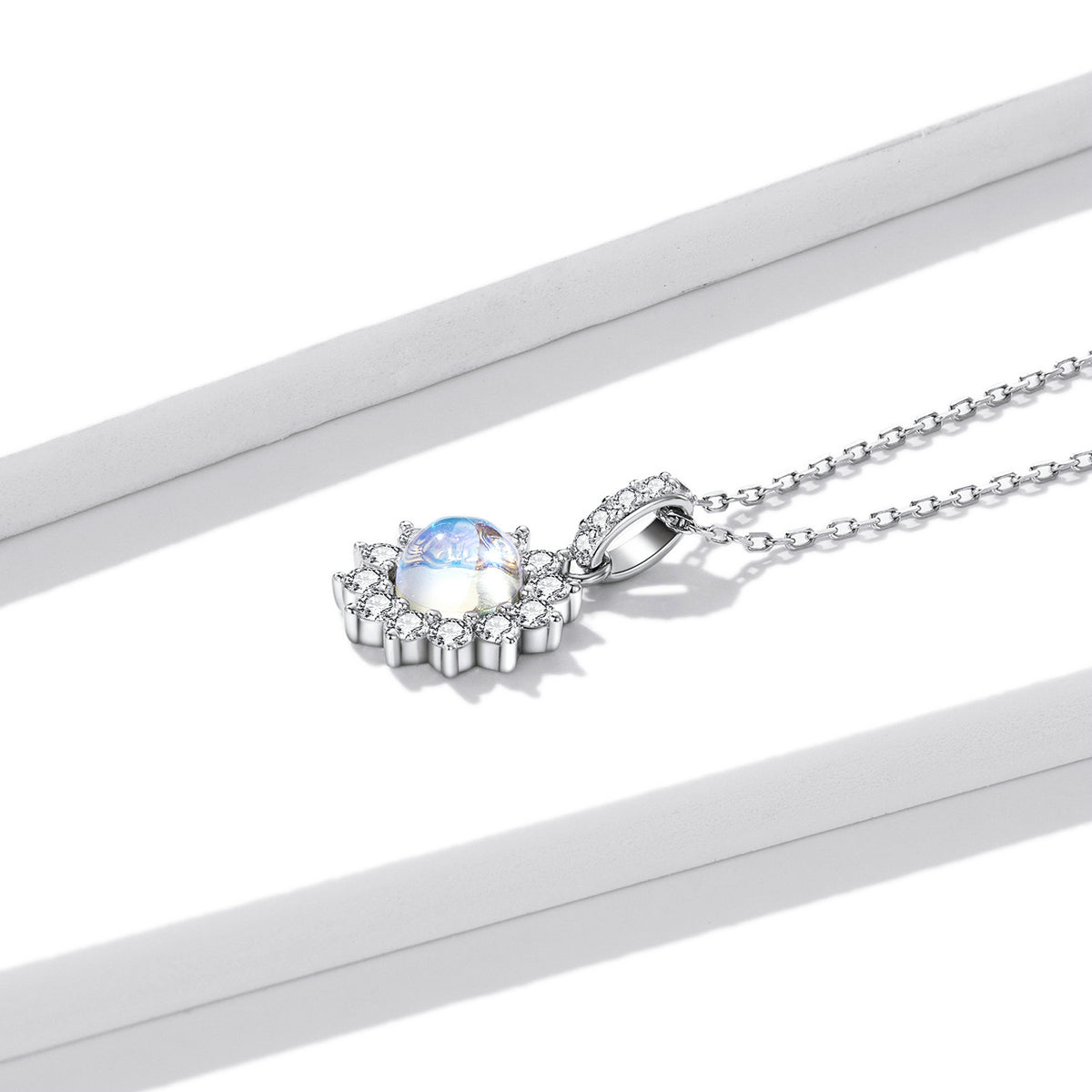 Glimmering Sun Pendant Necklace