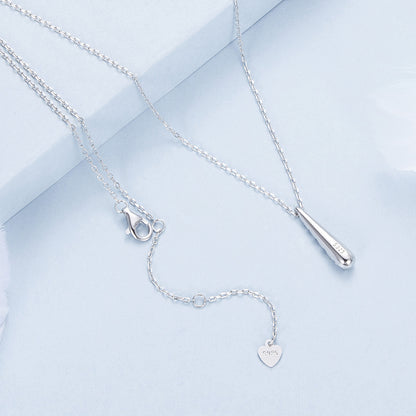 Elegant Teardrop Necklace
