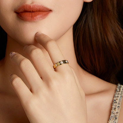 Lucky Clover Moissanite Ring