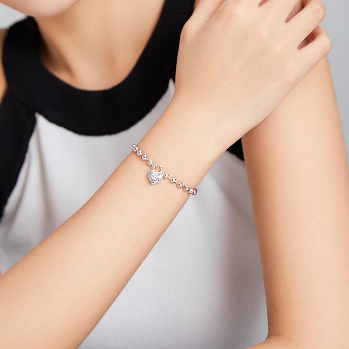 Elegant Beaded Bracelet