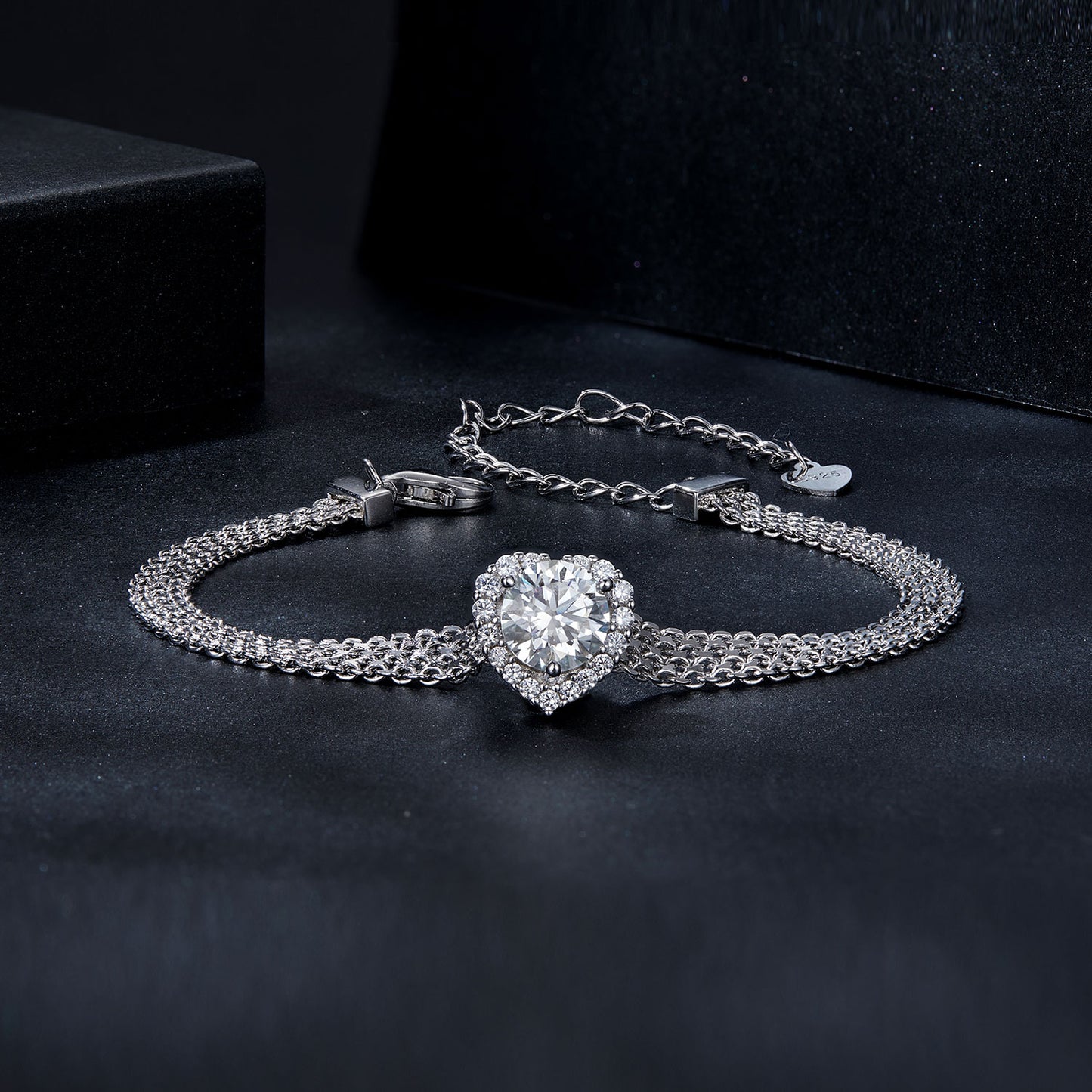 Woven Heart Moissanite Bracelet