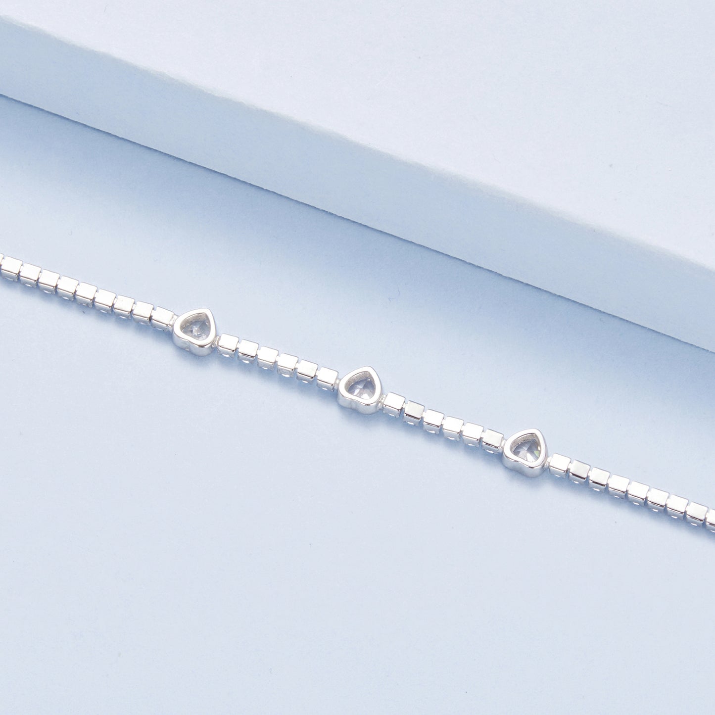 Glittering Heart Bracelet