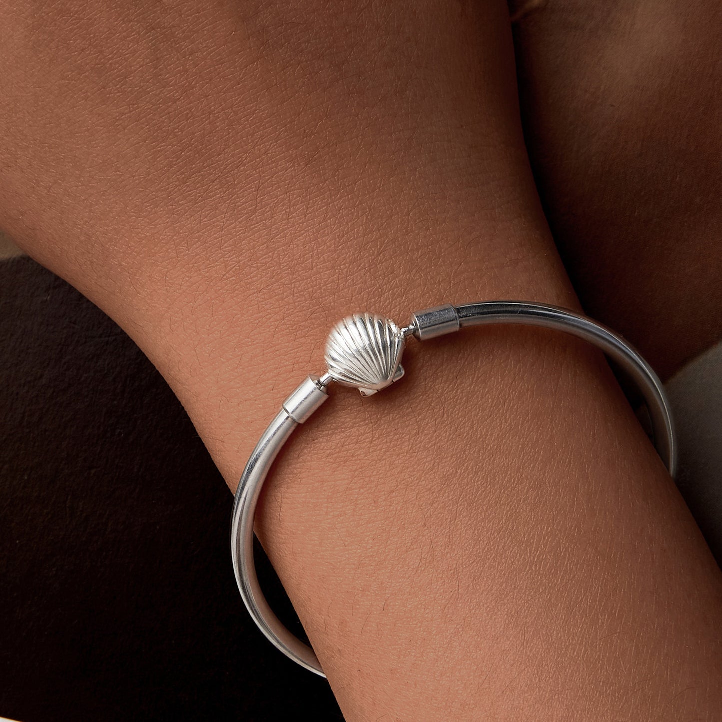 Classic Shell Bangle Bracelet