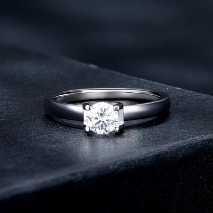 Luxurious Moissanite Ring