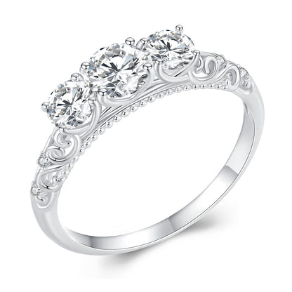 Luxurious Moissanite Ring