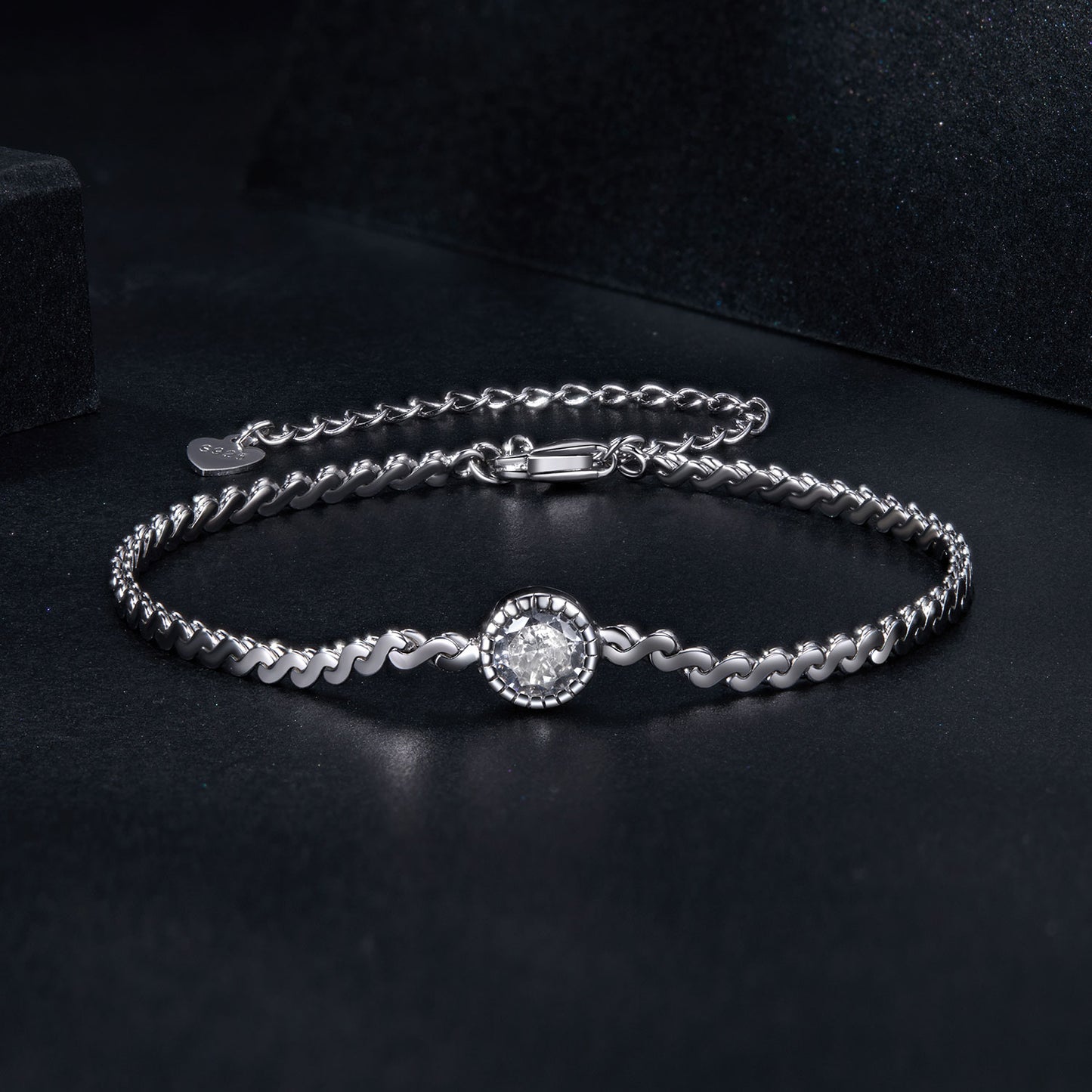 0.5ct Sparkling Moissanite Bracelet