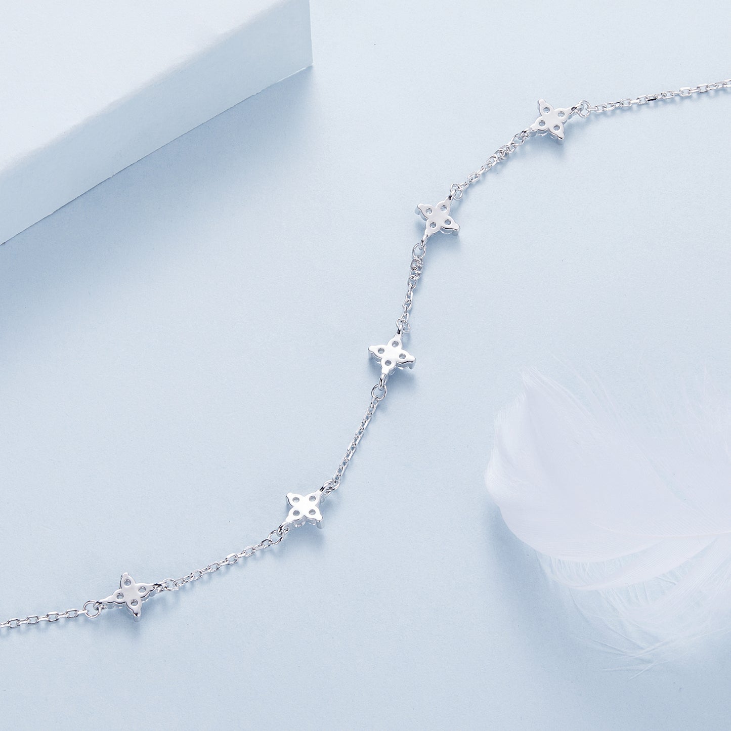 Clover and Stardust Necklace