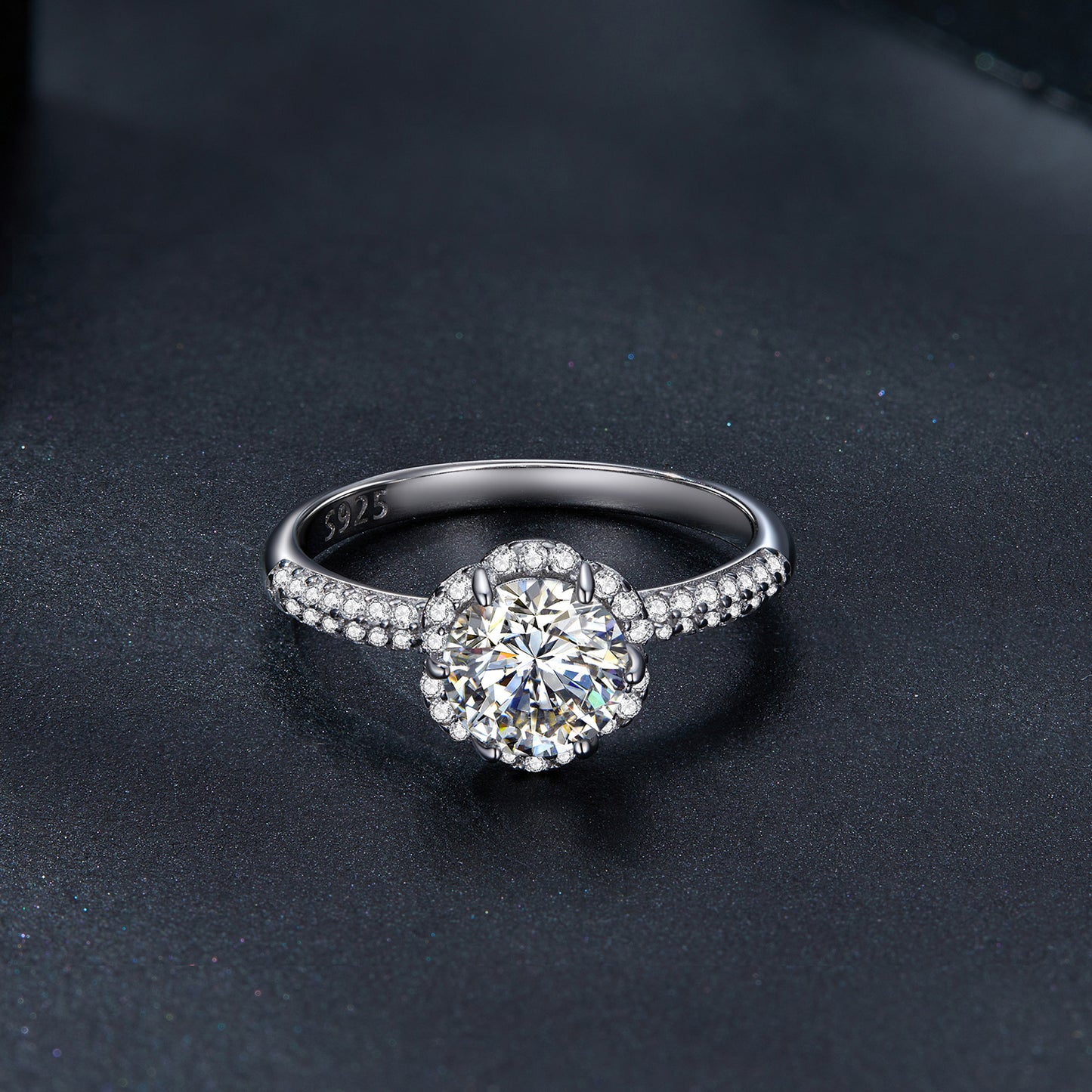 1 Carat Moissanite Ring