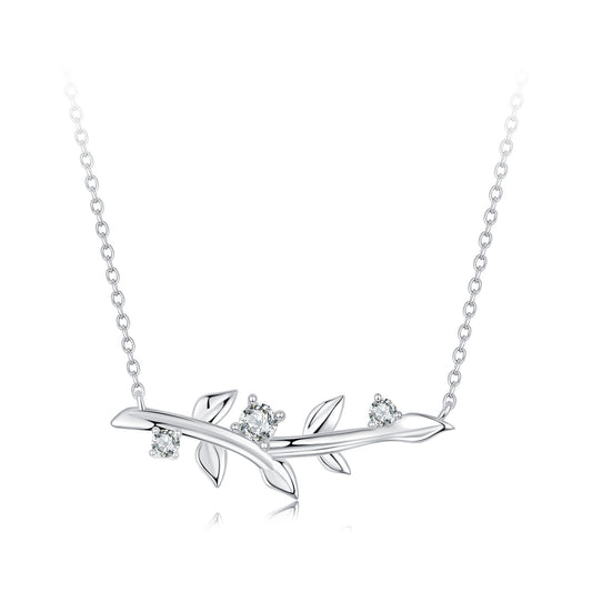 Leaf Motif Pendant Necklace