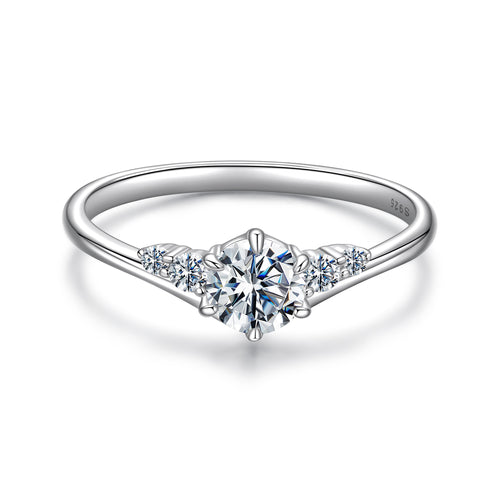 Dazzling Moissanite Wedding Ring