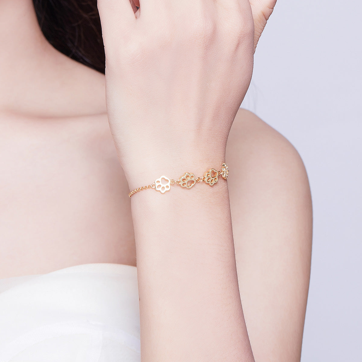 Compact Paw Print Bracelet
